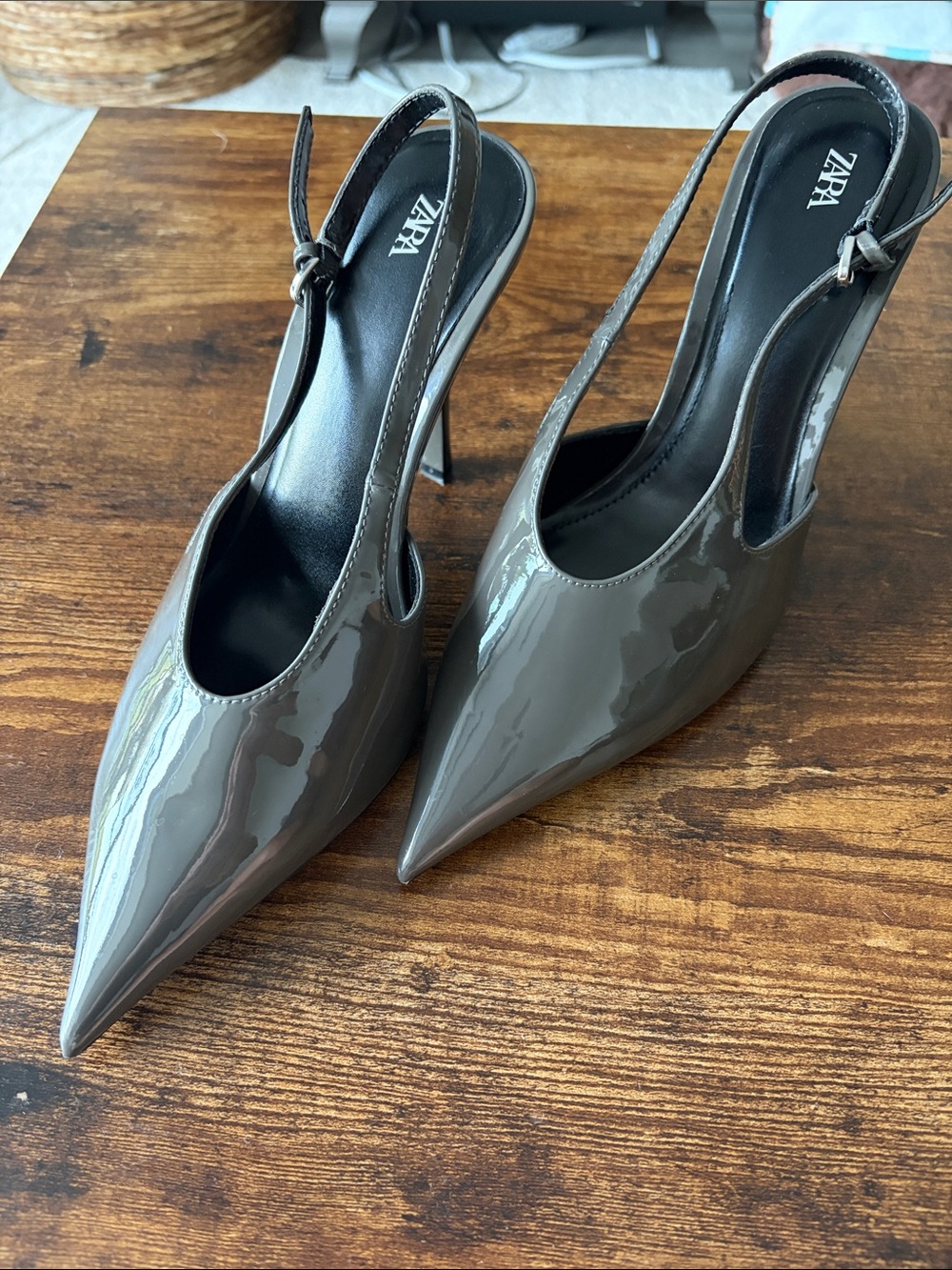 ZARA Women’s Gray Patent Pointed Slingback Heels